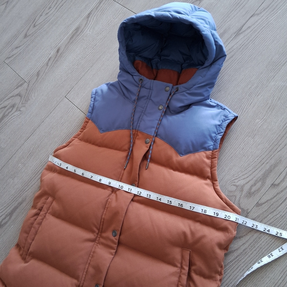 Patagonia Women's Bivy Hooded Down Vest In Sisu Brown - Picture 13 of 16